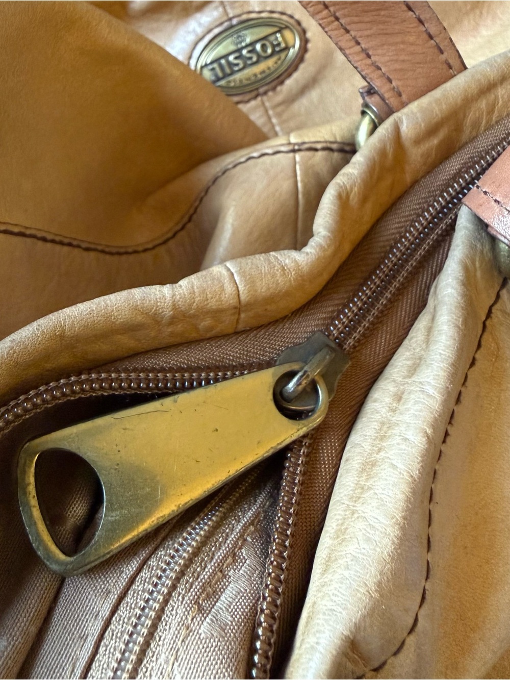Fossil Convertible Leather Crossbody Tote Bag | Cream Tan Boho - Picture 7 of 8